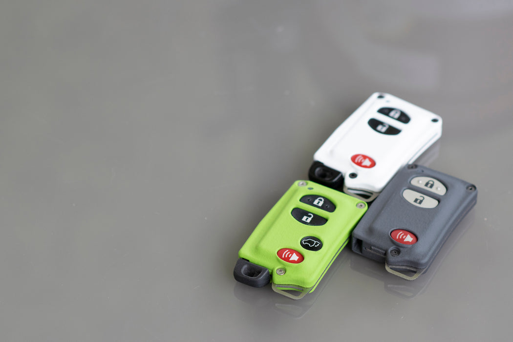 YMD2 - 4 Button Titanium Banded Toyota Keyless Start Remote Kit